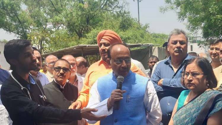 केंद्रीय मंत्री विजय गोयल भी रहे मौजूद