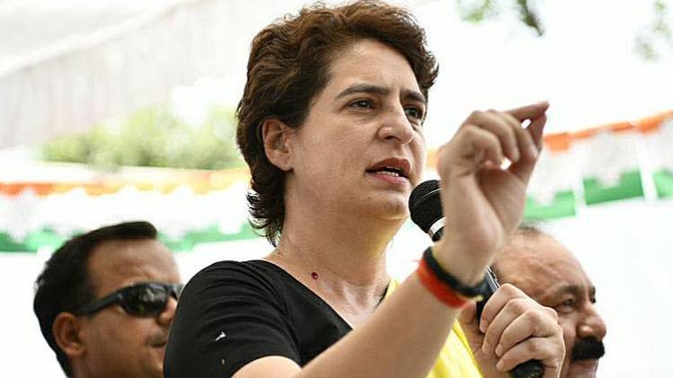 प्रियंका गांधी का मोदी पर वार