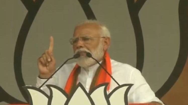 नरेंद्र मोदी