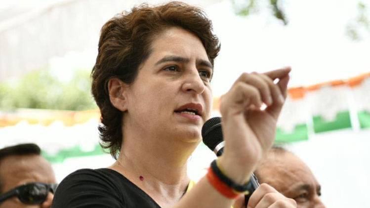 कांग्रेस महासचिव और पूर्वी यूपी की प्रभारी प्रियंका गांधी वाड्रा