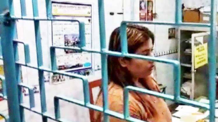 हिरासत में प्रियंका शर्मा- तस्वीर ANI