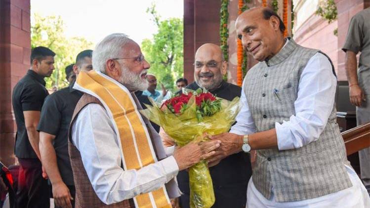 पीएम नरेंद्र मोदी और राजनाथ सिंह 