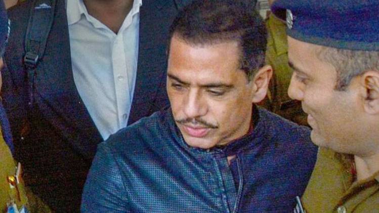 कांग्रेस महसचिव प्रियंका गांधी के पति रॉबर्ट वाड्रा (फाइल फोटो-PTI)