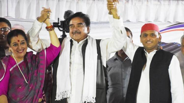 पूनम सिन्हा के समर्थन में अखिलेश यादव और शत्रुघ्न सिन्हा की रैली