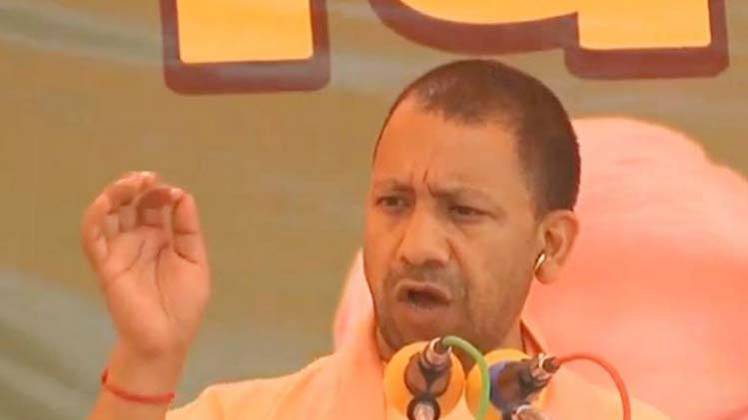 सीएम योगी का अखिलेश पर जुबानी हमला 