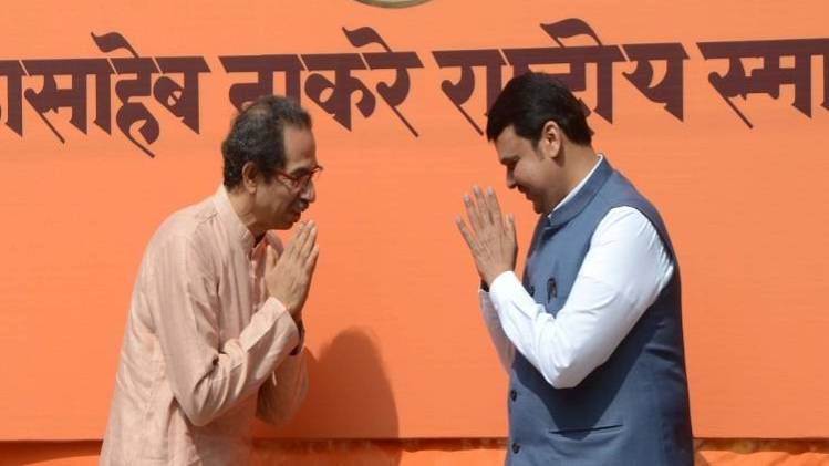 किसान कर रहे हैं आत्महत्या