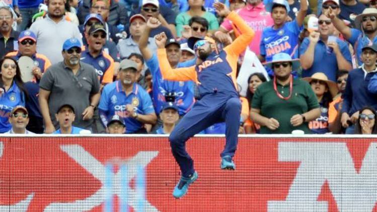 KL Rahul back Injury