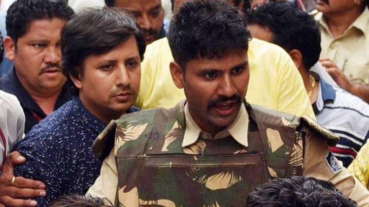 भोपाल से भाजपा विधायक आकाश विजयवर्गीय (फोटो: ANI)