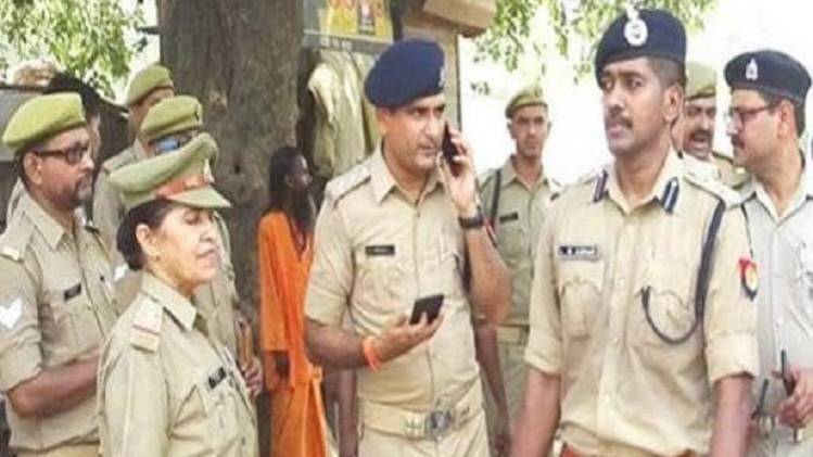 अलीगढ़ मामले ने पूरे देश को हिला दिया है.