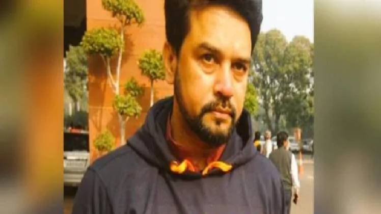 वित्त और कंपनी मामलों के राज्यमंत्री सांसद अनुराग ठाकुर 