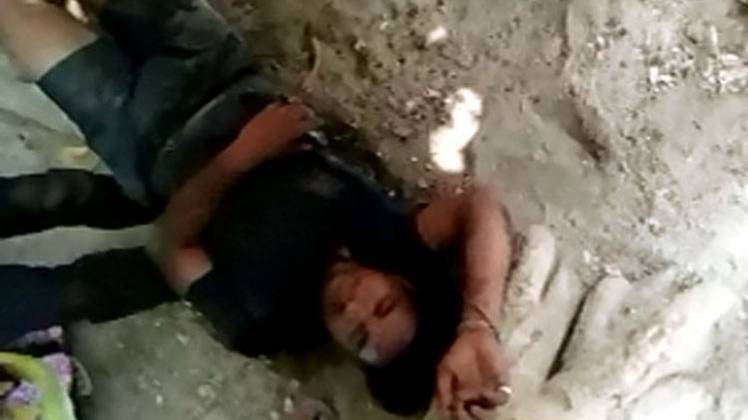 राकेश परमार की पेड़ से बांधकर पिटाई