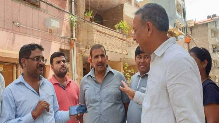 दिल्ली में सीसीटीवी कैमरे लगने शुरू