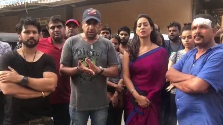 पीड़ित कास्ट-क्रू