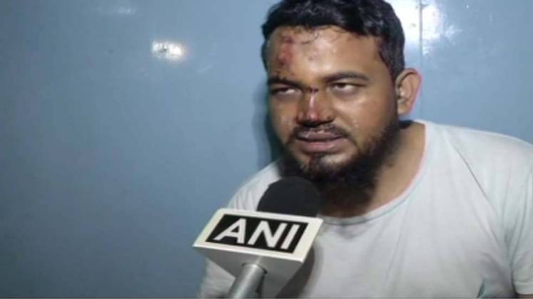 मौलाना को कार से मारी गई टक्कर (फोटो- ANI)