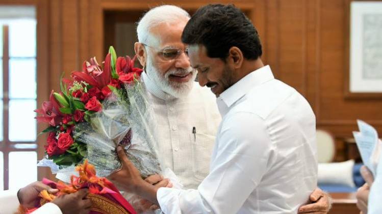 पीएम नरेंद्र मोदी और जगन मोहन रेड्डी.