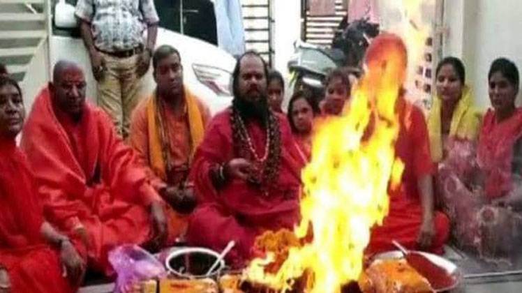 बाबा वैराग्यानंद ने समाधि लेने की इच्छा जताई