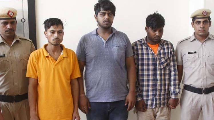 पुलिस के हाथ लगे तीन आरोपी