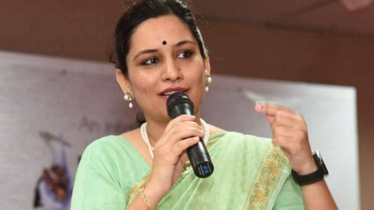 आईएएस अधिकारी निधि चौधरी (फाइल फोटो-सोशल मीडिया)