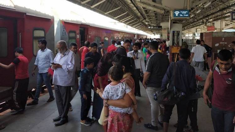 रेलगाड़ी (फाइल फोटो)