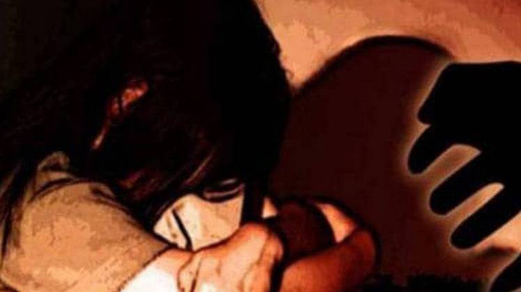 बच्ची के साथ उसके ही दादा ने किया यौन उत्पीड़न