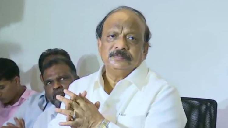 कांग्रेस से निलंबित किए गए एमएलए रोशन बेग.