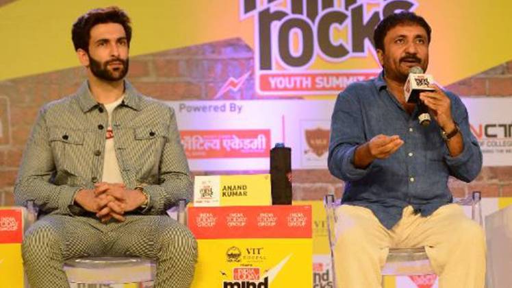 आनंद कुमार संग एक्टर नंदीश PHOTO: व‍िक्रम शर्मा 