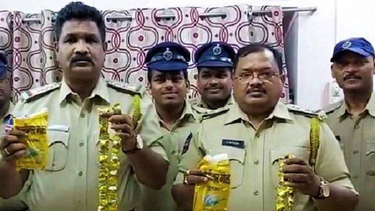 1400 मारिजुआना चॉकलेट बरामद