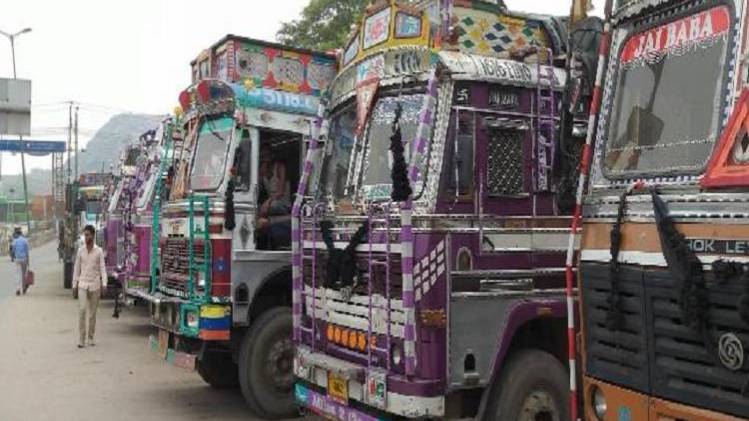ट्रांसपोर्ट वाहन चालकों को राहत