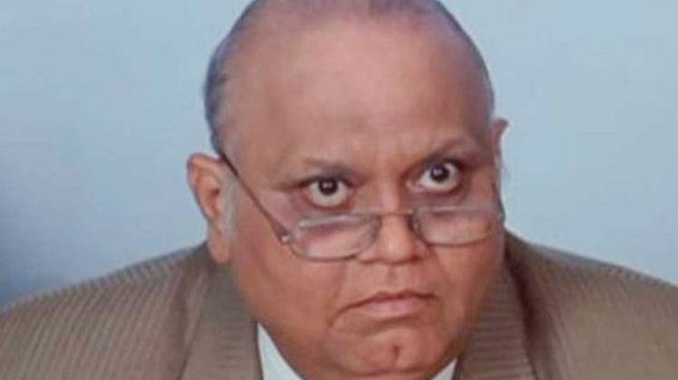 दिन्यार कॉन्ट्रेक्टर