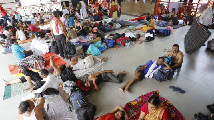 खराब मौसम के कारण रुकी अमरनाथ यात्रा (IANS)