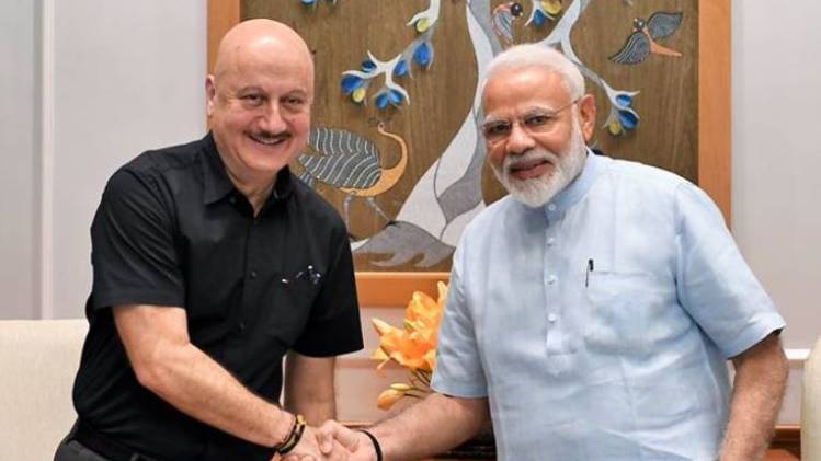 अनुपम खेर संग नरेंद्र मोदी