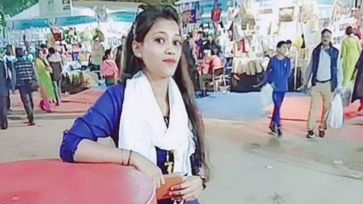 लड़की की चाकू मारकर हत्या (फोटो- अनुज मिश्रा)