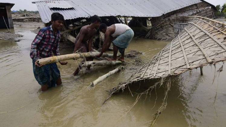 बिहार के 12 जिलों में बाढ़ ने तबाही मचाई हुई है (फाइल फोटो-IANS)