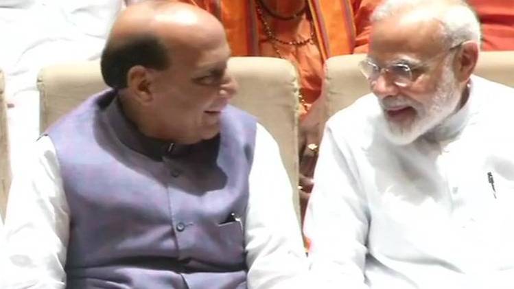 प्रधानमंत्री नरेंद्र मोदी और रक्षा मंत्री राजनाथ सिंह (फोटो-ANI)