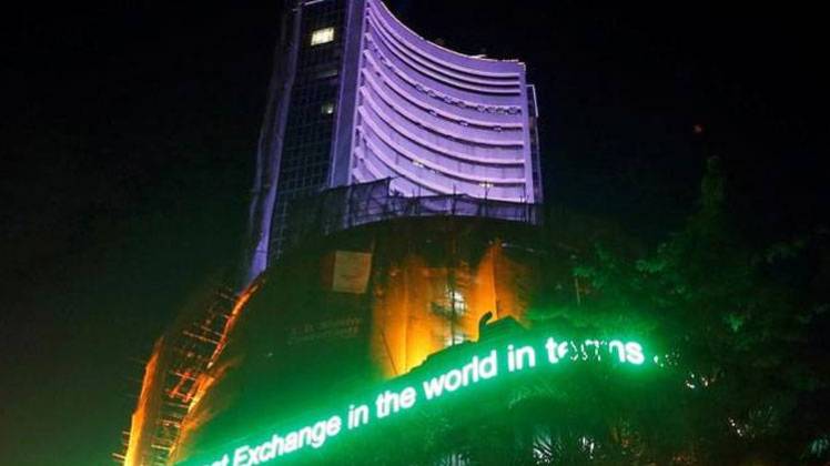 सेंसेक्‍स में मामूली बढ़त (फोटो-इंडिया टुडे आर्काइव)