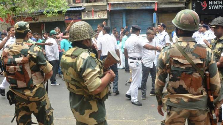 बंगाल में तृणमूल कांग्रेस का विरोध प्रदर्शन (IANS) 