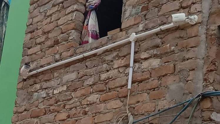 जहांगीरपुरी में लगाए गए सीसीटीवी कैमरे