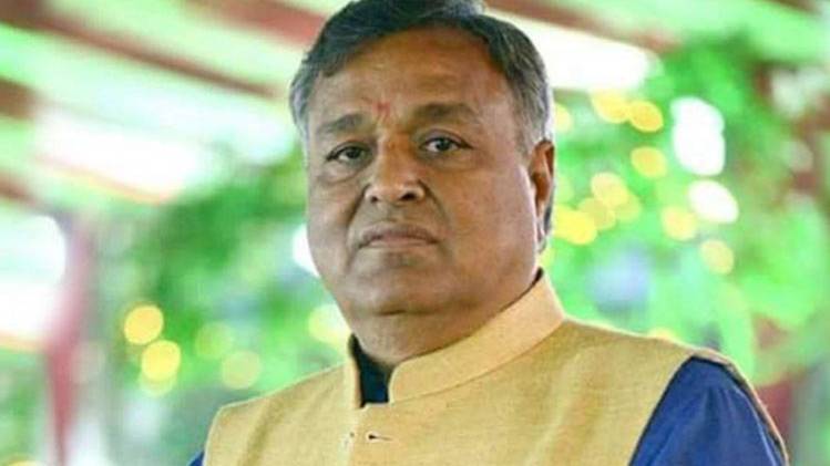 बीजेपी के पूर्व सांसद दीनू बोघा सोलंकी (फाइल फोटो)