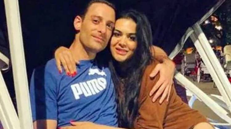 बॉयफ्रेंड के साथ संजय दत्त की बेटी त्रिशाला