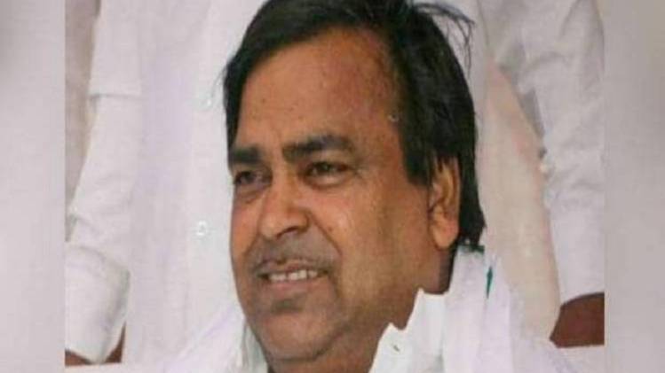 गायत्री प्रसाद प्रजापति (फाइल फोटो)