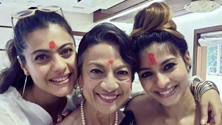 काजोल, तनुजा और तनीषा 