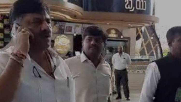 कर्नाटक कांग्रेस नेता डीके शिवकुमार (ANI)