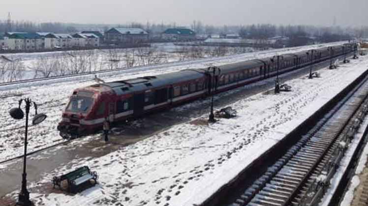 कश्मीर में अमरनाथ यात्रा के दौरान सुरक्षा के लिए कई कड़े कदम उठाए जा रहे हैं.