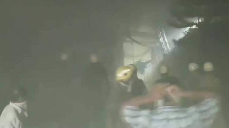 बीएसएनएल बिल्डिंग में आग (ANI)