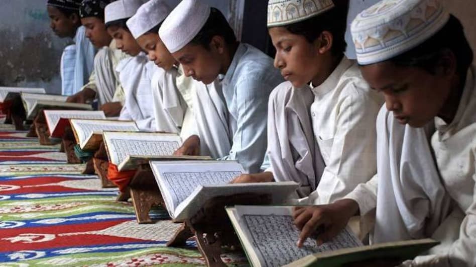 बंगाल में 614 मदरसे और साढ़े 4 लाख विद्यार्थी : कभी मॉडल थे, आज दहशतगर्दी की तोहमत - bengal madrasa role model mha terror alert mamata banerjee muslim community - AajTak