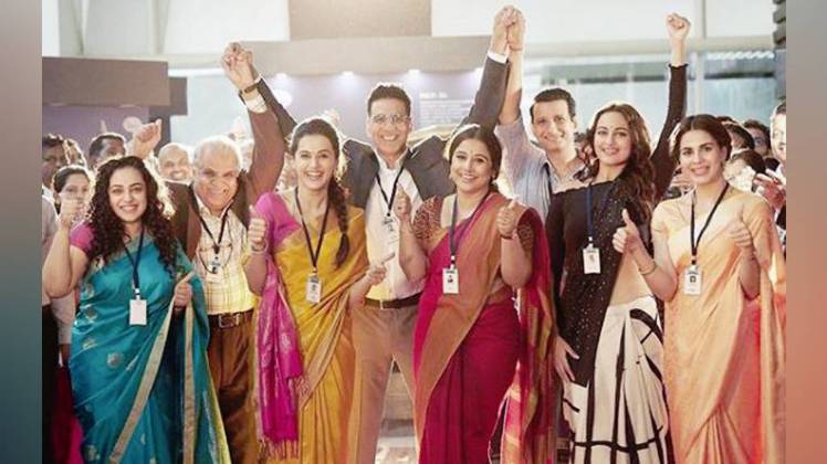 फिल्म मिशन मंगल की टीम 