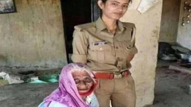 इस तस्वीर को लेकर चल रही कहानी फर्जी है