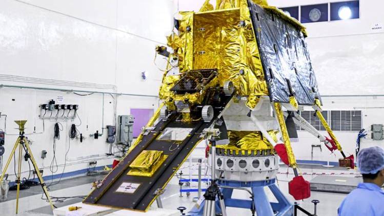 इसरो के चंद्रयान-2 का लैंडर विक्रम और रोवर प्रज्ञान.(फोटो क्रेडिटः ISRO)