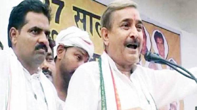 कांग्रेस नेता प्रमोद तिवारी