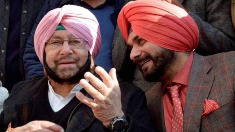 सीएम कैप्टन अमरिंदर और नवजोत सिंह सिद्धू (फोटो-india today)